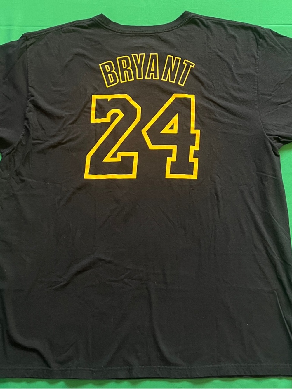 Adidas Los Ángeles Lakers Kobe Bryant Retired T-Shirt. Men’s 2X.